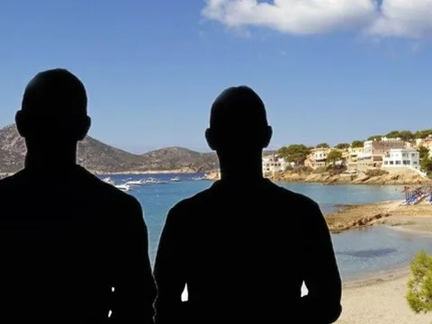 Luật sư nói gì về vụ diễn viên, nhạc sĩ nổi tiếng Việt Nam xâm hại cô gái 17 tuổi?