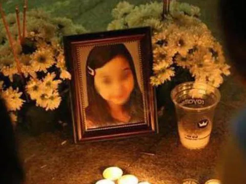 Người thân bé 8 tuổi bị mẹ ghẻ bạo hành tử vong đề nghị xét xử công khai