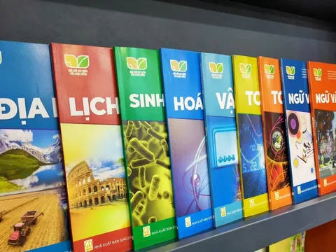 Lượng bán sách giáo khoa vượt xa dự tính, NXB Giáo dục lãi kỷ lục 313 tỷ đồng – gấp 2,5 lần kế hoạch