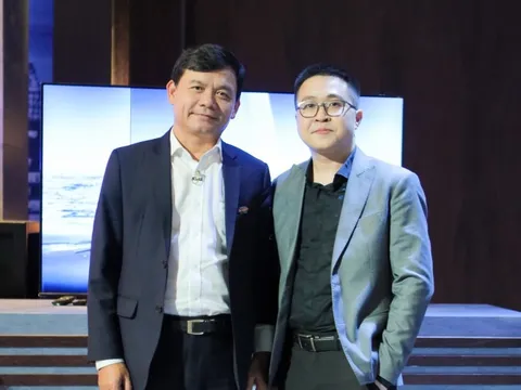 Shark Phú đề nghị mua 50% cổ phần startup sản xuất phụ kiện điện thoại của cựu sinh viên Ngoại Thương: "Tiền không quan trọng, còn thiếu đâu anh lo!"