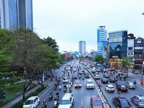 Đề xuất giảm phí đường bộ thêm 3 tháng cho xe kinh doanh vận tải