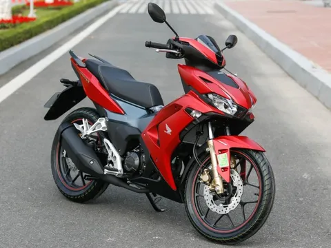 Giá xe tay ga tăng phi mã, Honda Việt Nam "tung chiêu" chuyển hướng khách hàng