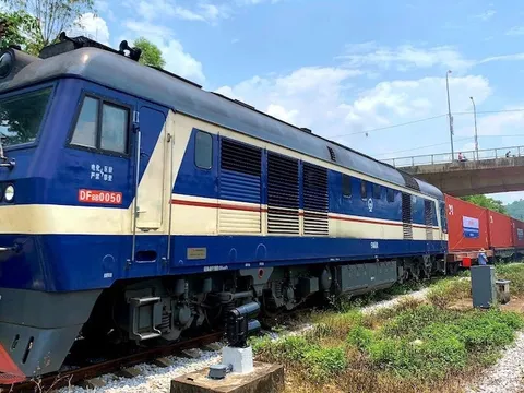 Doanh nghiệp đường sắt “ngược dòng”