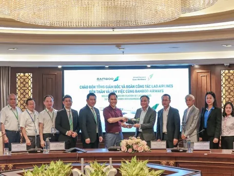 Lãnh đạo Bamboo Airways và Lao Airlines gặp gỡ, thảo luận hợp tác