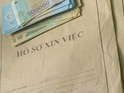 Nghệ An: Khởi tố nguyên giáo viên “nổ” chạy vào biên chế để lừa tiền