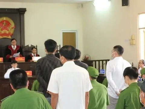 Chém người do mâu thuẫn đất đai, 4 bị cáo lãnh án