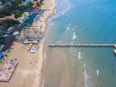 Hình ảnh sân khấu phục vụ biểu diễn trên biển gây "xôn xao" ở Vũng Tàu