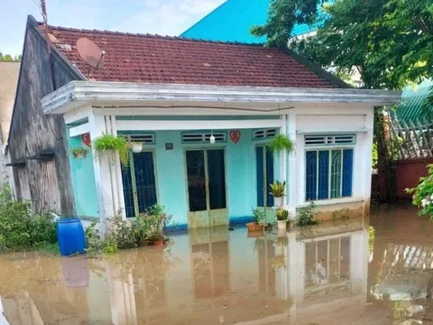 Bình Thuận: Mưa kéo dài gây thiệt hại lớn về công trình và tài sản người dân