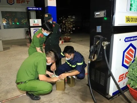 Hai cựu tư lệnh Vùng cảnh sát biển sắp hầu tòa trong vụ buôn lậu xăng