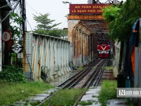 Đường sắt làm du lịch và câu chuyện thay đổi để tồn tại