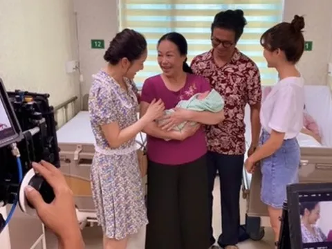 Thương ngày nắng về: Lộ cảnh bà Nga bế cháu mới sinh trong bệnh viện, dự đoán phim có hậu