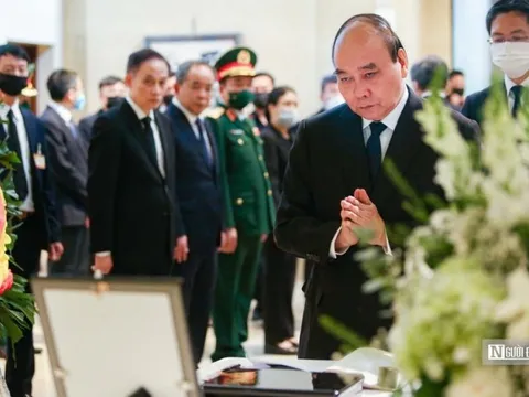 Chủ tịch nước, Thủ tướng viết sổ tang tưởng nhớ cố Thủ tướng Nhật Bản