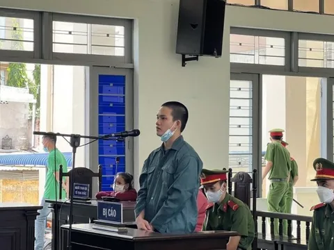 Bênh vực anh, em ruột dùng dao đâm chết người, lĩnh án 12 năm tù