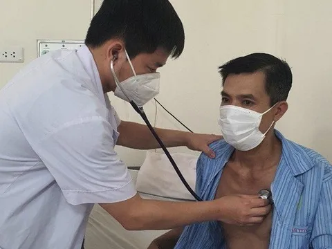 Người đàn ông Bắc Ninh chảy tràn hàng lít máu tươi trong phổi và căn bệnh 'chậm là chết'