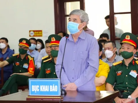 Ông ‘trùm’ buôn lậu hơn 198 triệu lít xăng: 'Hỏi lằng nhằng quá'