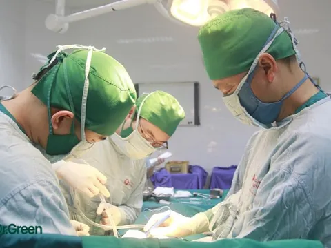 Cụ bà 73 tuổi cùng lúc mắc hai loại ung thư đường tiêu hóa nguy hiểm