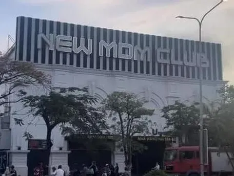 Vũ trường "hot" nhất đất cảng bất ngờ bốc cháy dữ dội