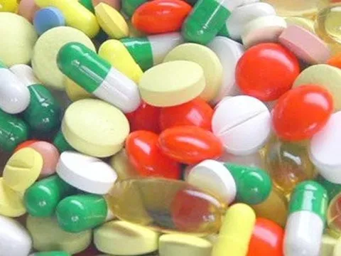 Thu hồi toàn quốc lô siro uống Nutrohadi F và viên nén bao phim Capetero