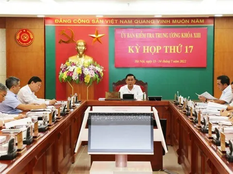 Kỷ luật cảnh cáo Chủ tịch UBND tỉnh Phú Yên và nhiều cán bộ