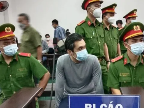 Tuyên án 7 năm tù với tài xế xe Mercedes tông nữ tiếp viên hàng không