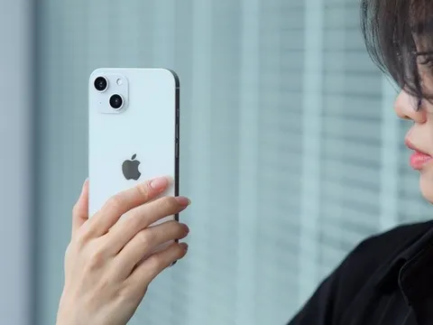 Bản mẫu của iPhone 14 xuất hiện tại Việt Nam