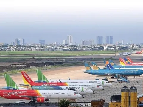 Nới lỏng giá trần vé máy bay để giải áp lực cho hàng không?