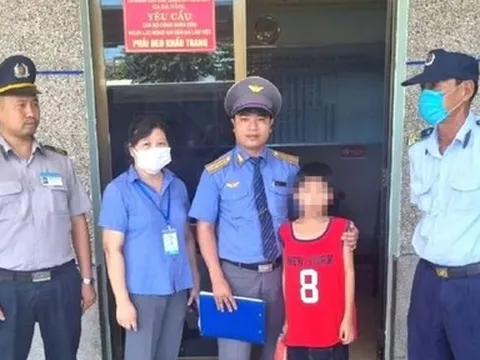 Phát hiện bé trai nghi bị bắt cóc đưa lên tàu vào Nam