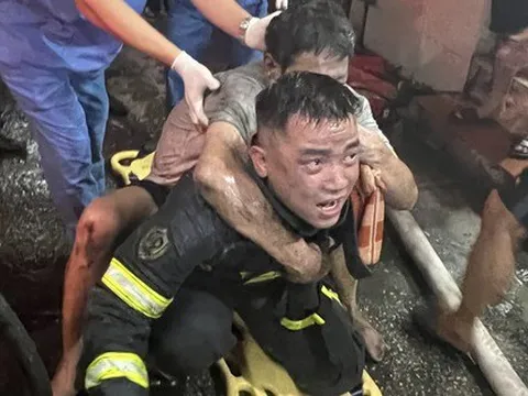 Hà Nội: Cháy tại ngôi nhà 5 tầng ở quận Hoàn Kiếm, 4 người may mắn được cứu thoát