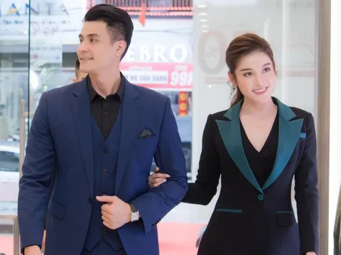 Á hậu Huyền My sánh đôi Vĩnh Thụy đi sự kiện