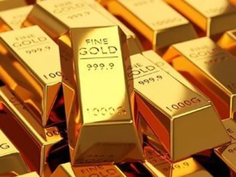 Giá vàng ‘leo dốc’, quanh mốc 65,5 triệu đồng/lượng