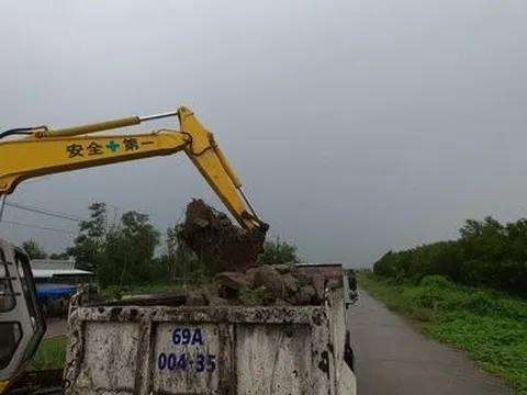 “Hỏa tốc” công bố tình huống khẩn cấp về thiên tai sạt lở đê biển Tây