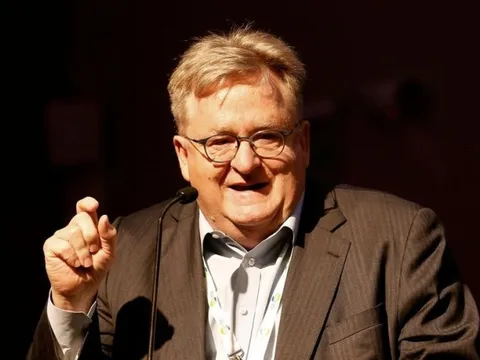 Ford mua lithium từ ioneer cho nhà máy pin ô tô điện tại Mỹ