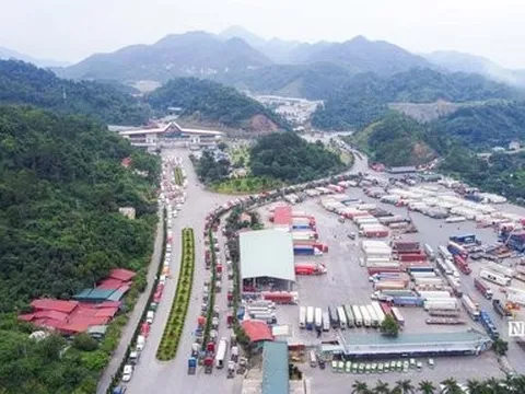 Chính phủ đặt ra mục tiêu phát triển kinh tế năm 2023