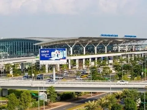 Đề xuất bổ sung bãi đỗ xe 1,3ha tránh ùn tắc sân bay Nội Bài
