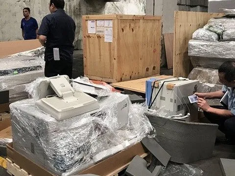 Tạm giam một cựu cán bộ Phòng Cảnh sát kinh tế Công an TP HCM