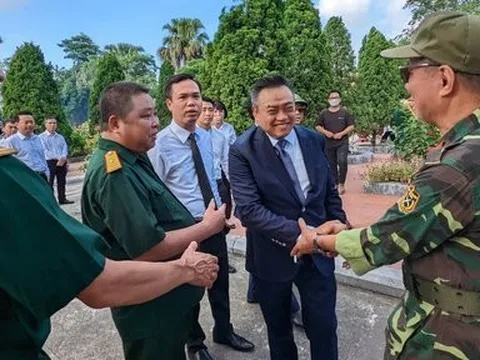 Chủ tịch Hà Nội thăm hỏi thương binh, cựu binh chiến trường Vị Xuyên