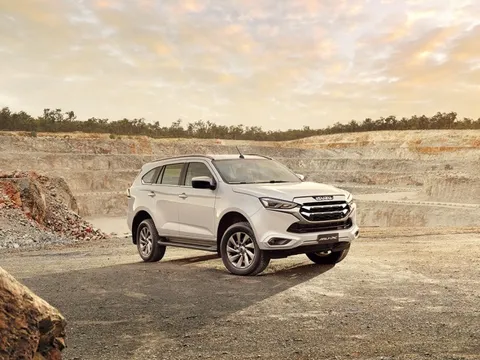 Chiếc SUV 7 chỗ rẻ nhất Việt Nam có gì đặc biệt?