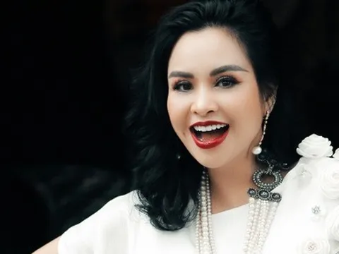 NSƯT Thanh Lam: Cố gắng đẹp trong lứa tuổi của mình