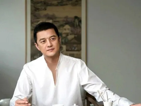 “Lệnh Hồ Xung” Lý Á Bằng tiết lộ dự định quay lại showbiz