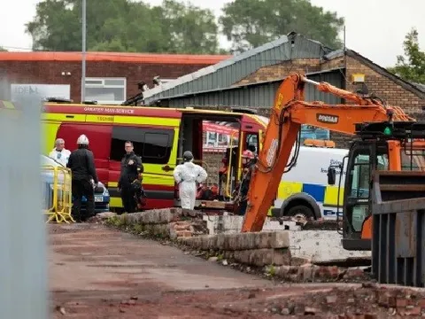 Bảo hộ công dân liên quan đến vụ cháy tại Manchester, Anh