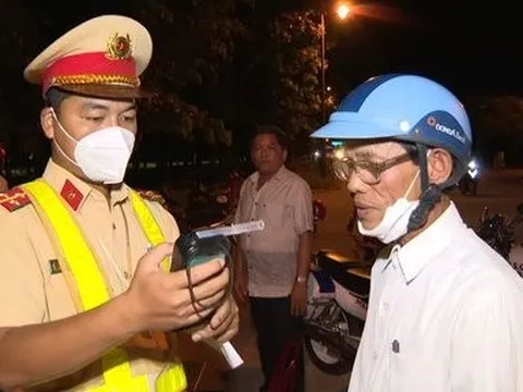 Huế: Xử lý gần 10 trường hợp vi phạm nồng độ cồn trong 1 giờ