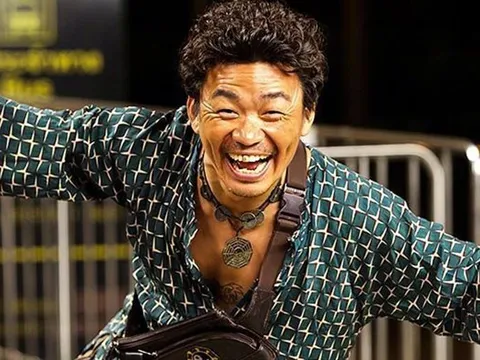 Ngoại hình khác lạ của “Vua hài” Vương Bảo Cường khiến nhiều người nghi ngờ