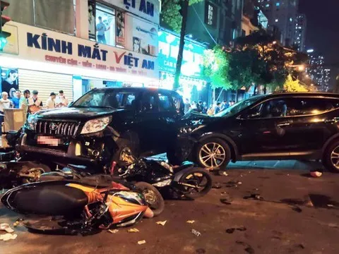 Tai nạn liên hoàn trên phố Ngô Thì Nhậm, nhiều người thương vong