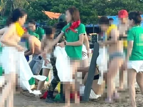 Nữ du khách nữ cởi áo ngực chơi team building: Đại diện công ty nói gì?