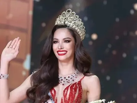 Đối thủ mới của Ngọc Châu, Tân Hoa hậu Hoàn vũ Thái Lan nhan sắc "vạn người mê"