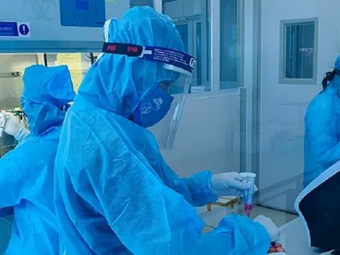 Biến thể phụ BA.4, BA.5 lây lan nhanh, ca Covid-19 tăng: Bộ Y tế yêu cầu tăng cường phòng chống dịch