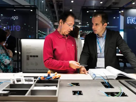 Thấy gì qua câu chuyện đầu tư R&D của các quốc gia và tập đoàn lớn
