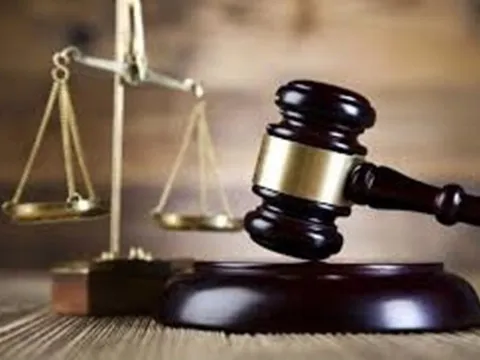 Truy tố kẻ tung ảnh "nóng" tống tiền tình nhân hơn 13 tỉ đồng