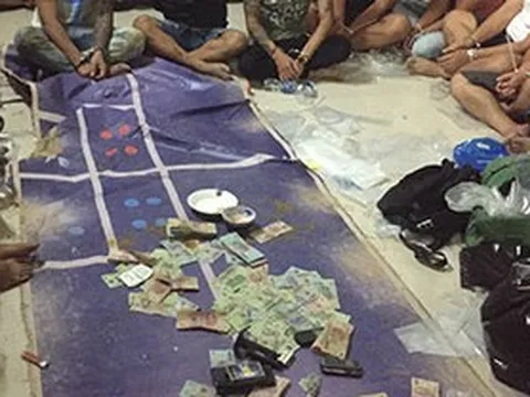 Bình Thuận: Xét xử nữ giáo viên đánh bạc bằng hình thức xóc đĩa