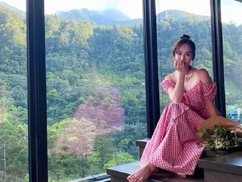 “Đông Phương Bất Bại” Trần Kiều Ân lộ nhan sắc thật ở tuổi 43